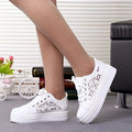 Women's white canvas lace-up shoes with rubber sole, flat casual sneakers