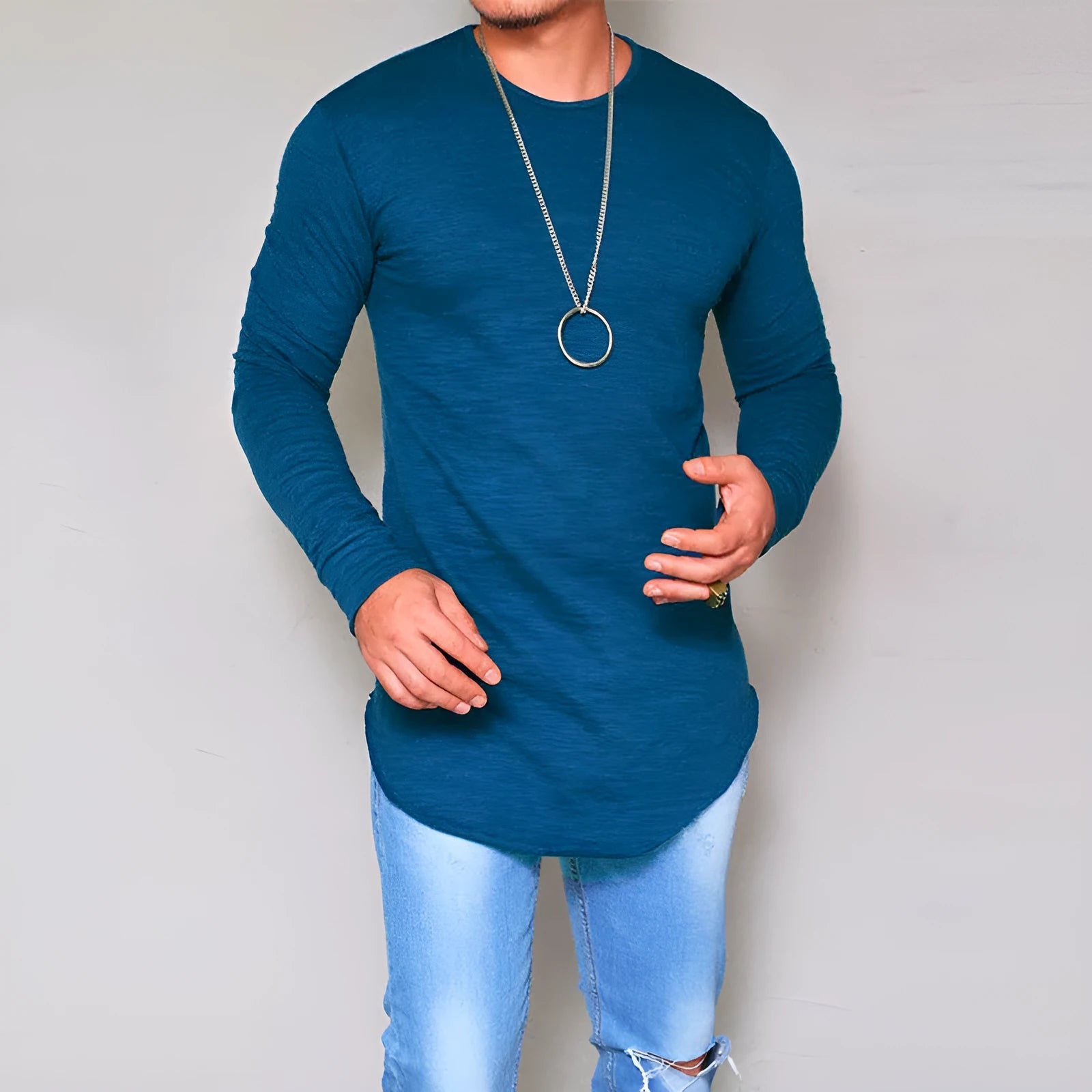 Slim fit round neck solid colour long sleeve t-shirt for women in white, front view