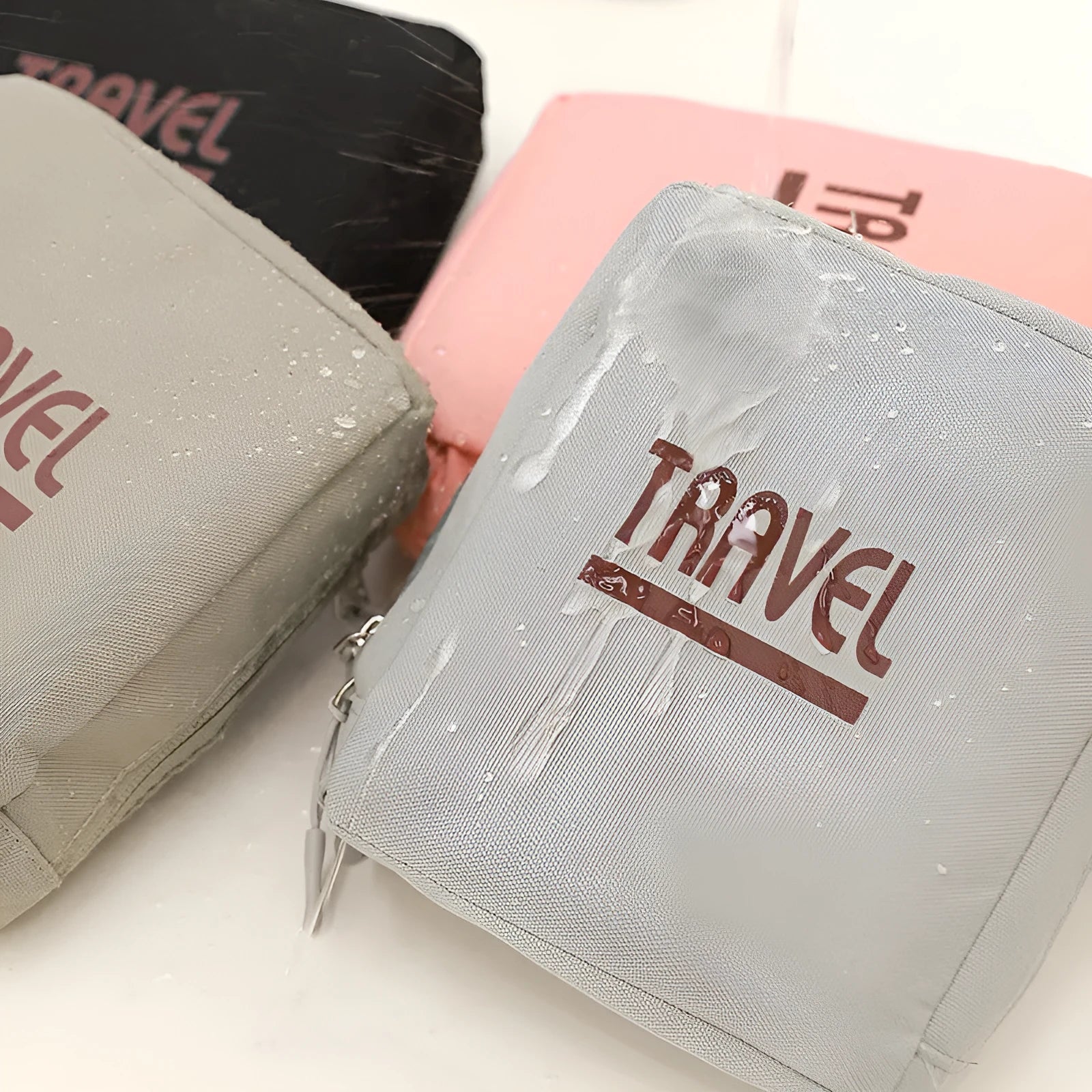 Cube-shaped Oxford cloth travel storage bag with airtight seal in multiple colour options