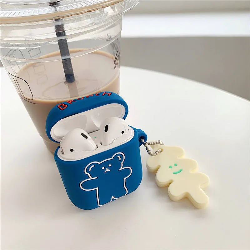 Silicone clamshell AirPods protective case in solid colour, compatible with AirPods Pro3 and AirPods1 2