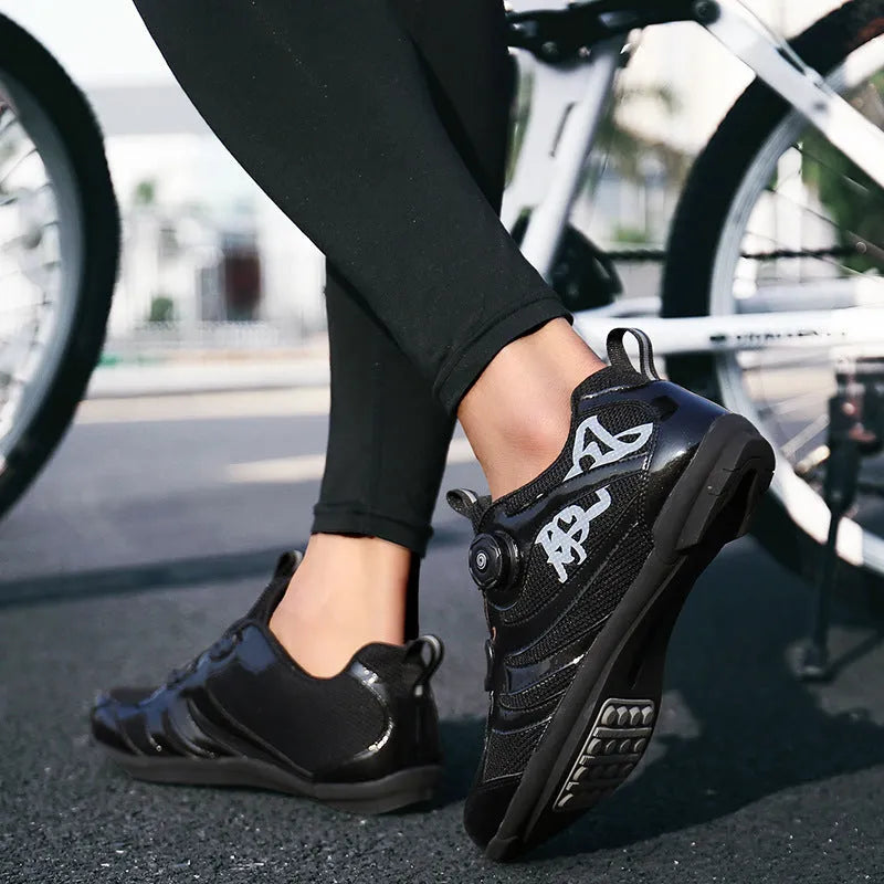 Unisex cycling shoes with rubber sole and microfiber fabric upper in black, available in sizes 36 to 44