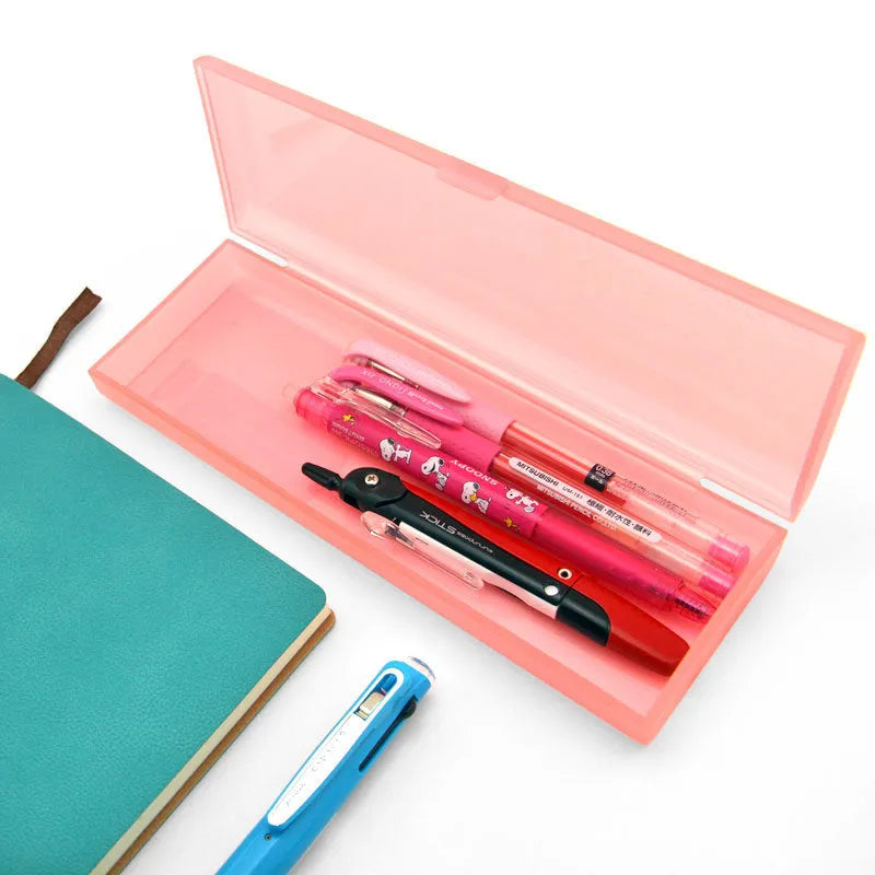 Automatic pen with built-in compass and protective cover in multiple colours