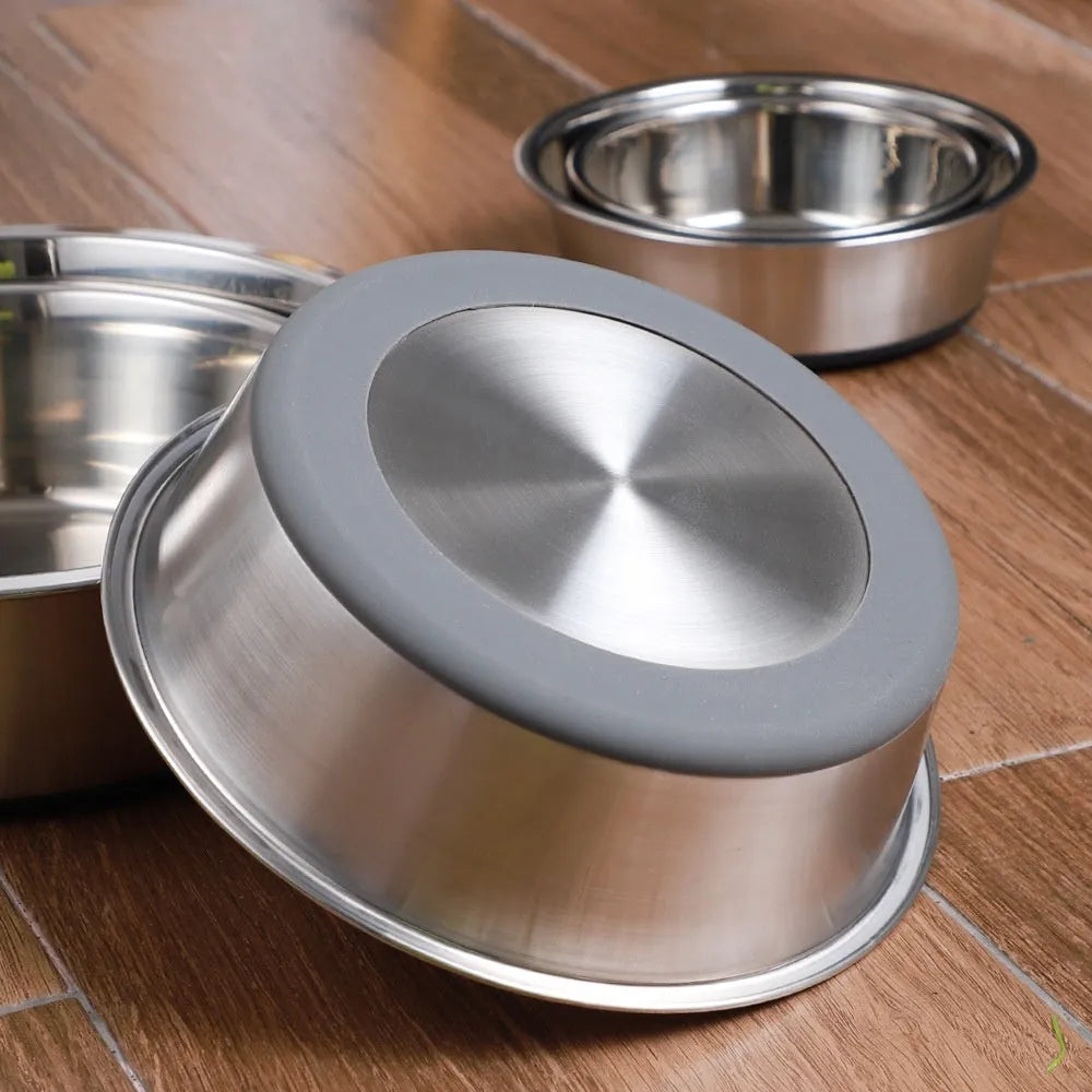 Stainless steel pet bowl in blue with a 22cm diameter on a white background
