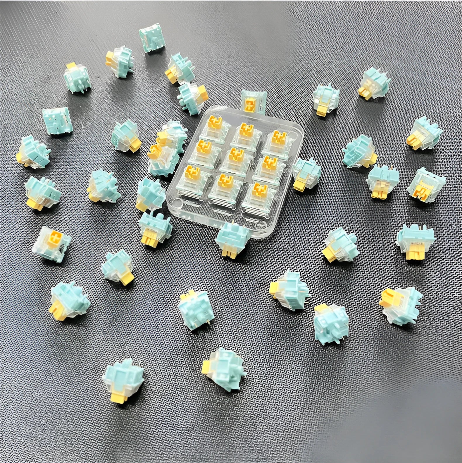 Tiger Mo Sea Salt Lemon PRO Mute linear mechanical keyboard switches set of 36 pieces