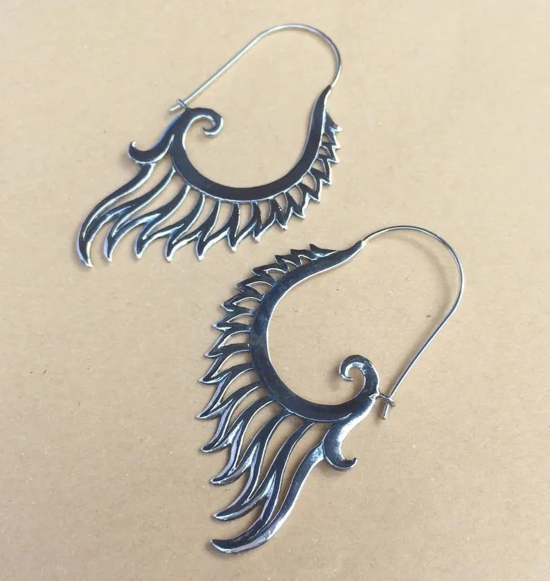 Silver retro creative women's earrings made from electroplated alloy in fashion OL style