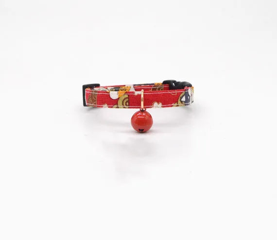 Lightweight red jubilant decoration bell collar for cats with adjustable strap and bell, available in four patterns