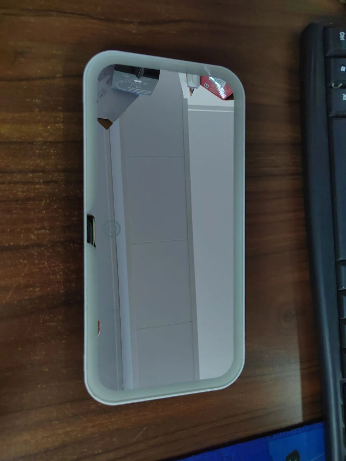 White ABS plastic car sun visor with LED light and aluminium makeup mirror.