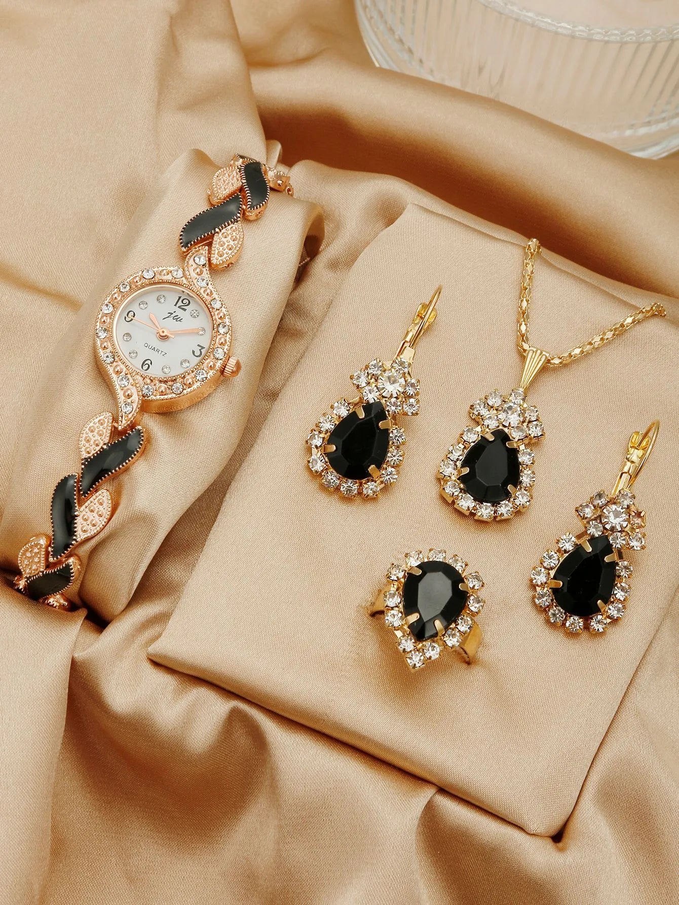 Women's love strap diamond watch set with earrings ring necklace black suit colour