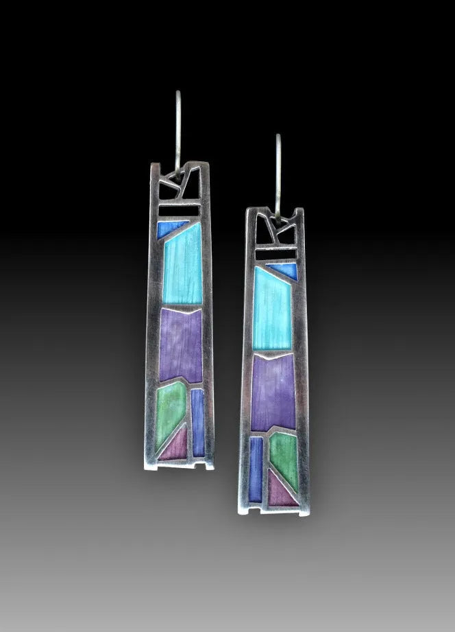 Water drop-shaped silver alloy earrings with irregular oil colour finish measuring 4cm long