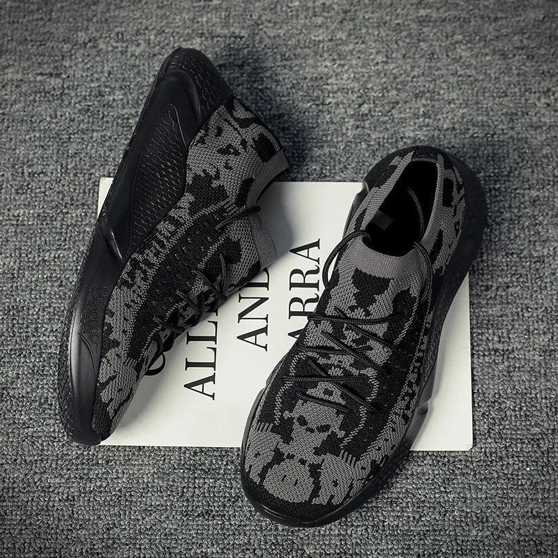 Men's high-top jogging sneakers in black with white MD sole and front lace-up closure on a white background