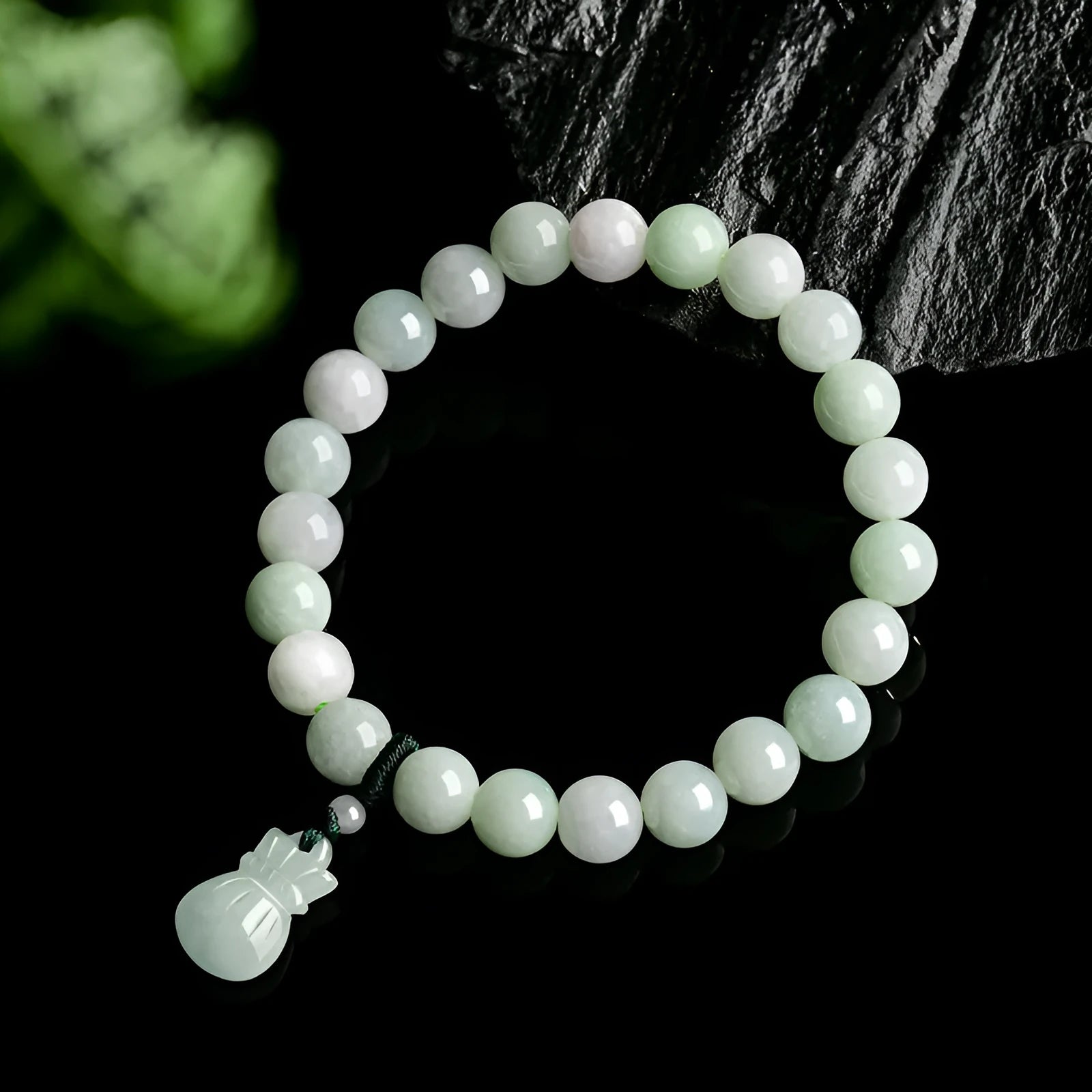 Ice jade bracelet with 8mm flower-shaped jade purse charm in national style