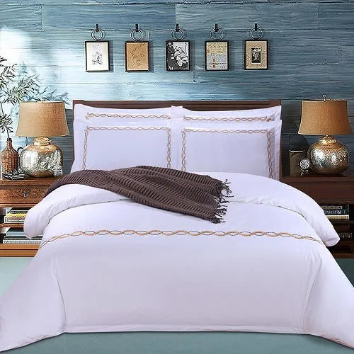 Four-piece 100% pure cotton bedding set with plain pattern, 60-thread-count twill weave, reactive dyeing, in 200x230cm size