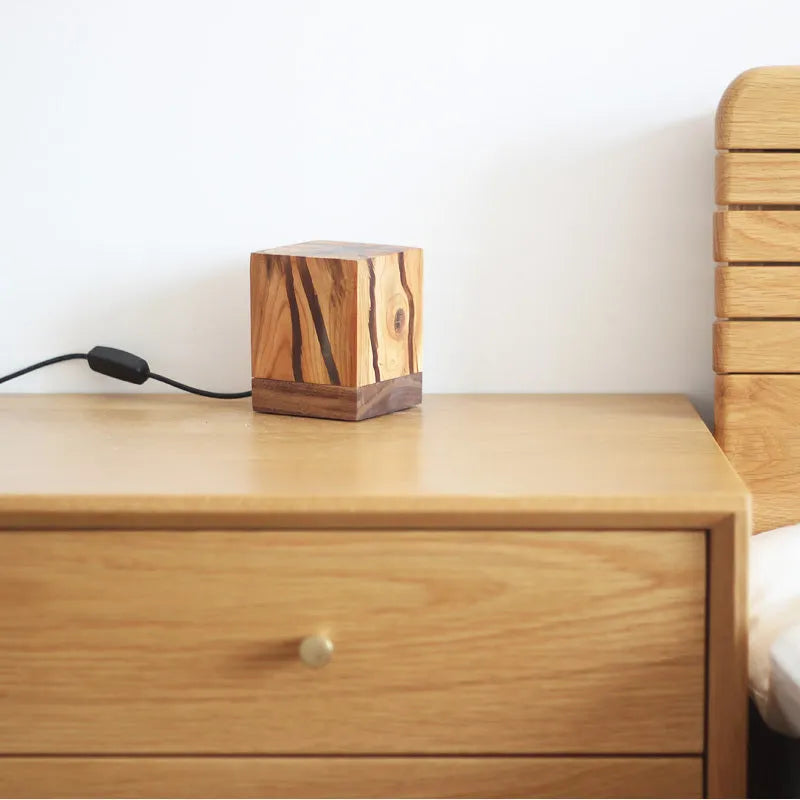 Crack night lamp creative design bedside lamp wood colour wood PMMA USB powered compact 7.7cm
