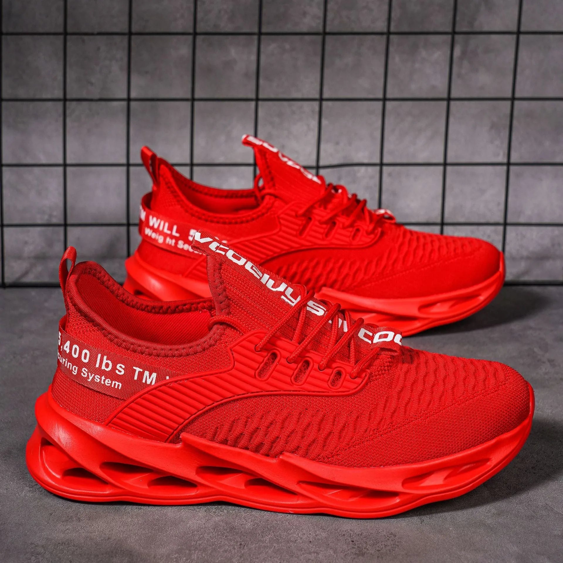 Women's FlyKnit casual shoe in a solid colour with mesh upper and round toe.