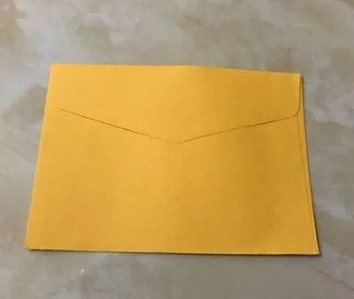 Mini coloured envelopes in assorted colours showing 11.5cm by 8cm dimensions and western-style flap