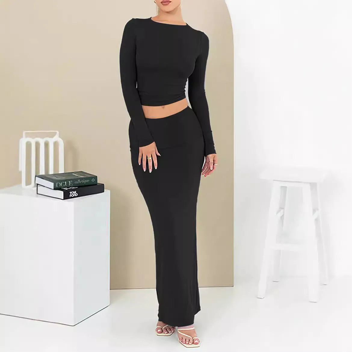 Women's black two-piece suit with three-quarter sleeves and long skirt in fresh sweet style