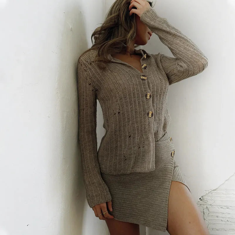 All-matching lapel solid colour sweater coat cardigan in deep khaki with long sleeves and regular fit