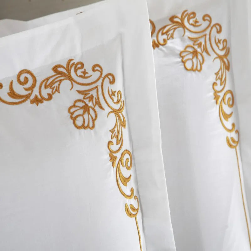 Four-piece 100% pure cotton bedding set with plain pattern, 60-thread-count twill weave, reactive dyeing, in 200x230cm size