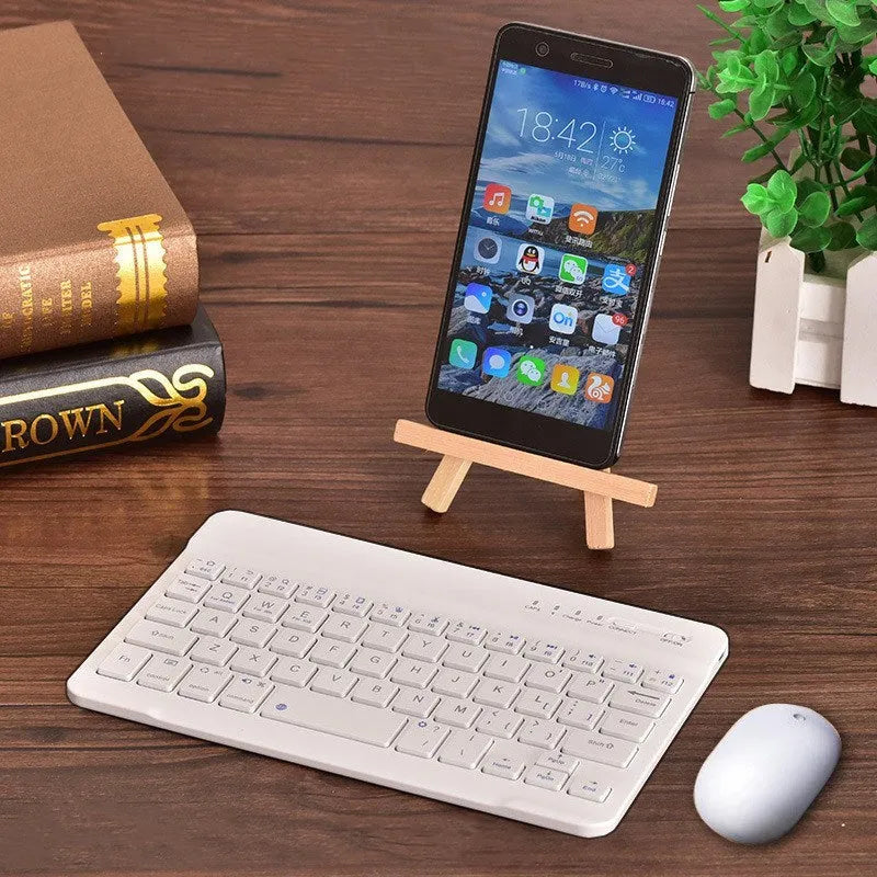 Mini Bluetooth wireless keyboard in black or white with tablet