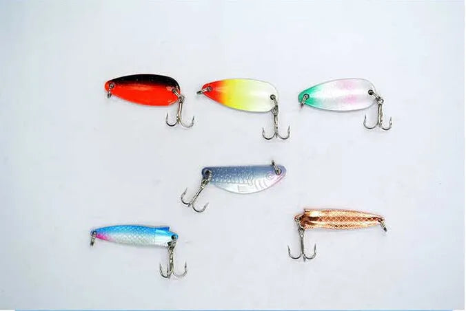 30 metal sheetmetal spinnerbait fishing lures set with bright colours and hooks for pike salmon bass