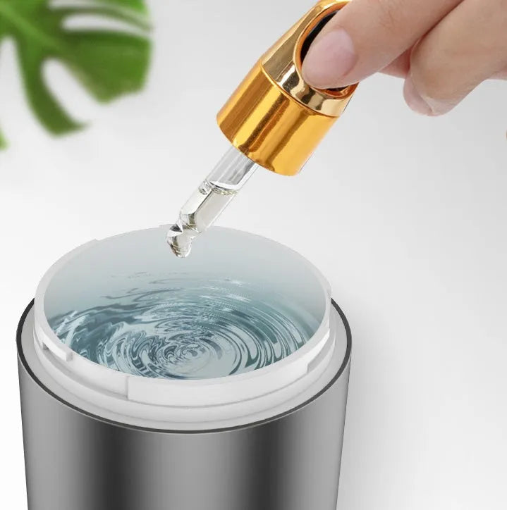 Car humidifier silver grey USB powered 200ml tank 70x148mm on car seat