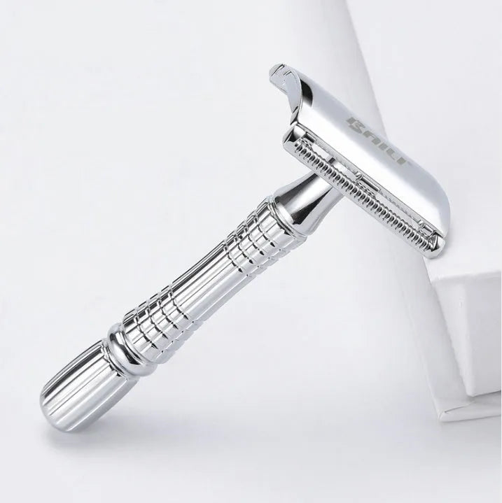 Silver grey safety double edge razor with non-slip handle and closed comb head