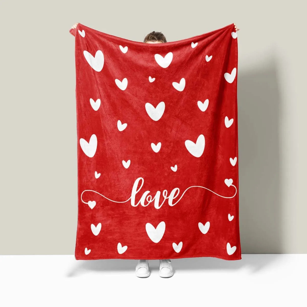 Heart printing polyester fibre blanket in modern simplicity style, available in multiple colours and sizes for warm lunch breaks