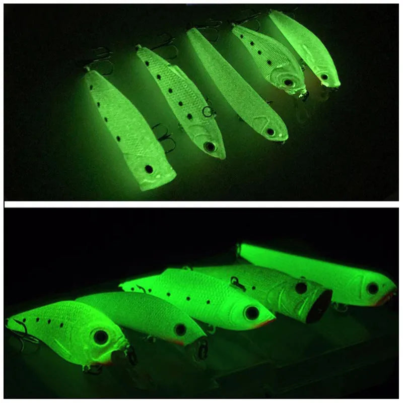 Set of 5 fluorescent hard bait fishing lures with luminous effect for predator angling