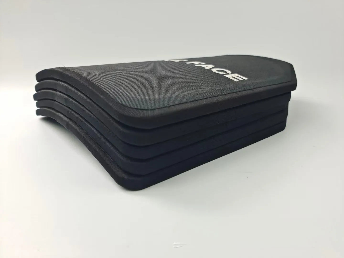 Black polyethylene ceramic plate armored vest size L with cutting angle plate shape for security protection