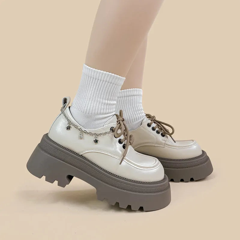 White women's platform Mary Jane shoes with lace-up front and 6-8cm chunky heel in XINGX bear colour.