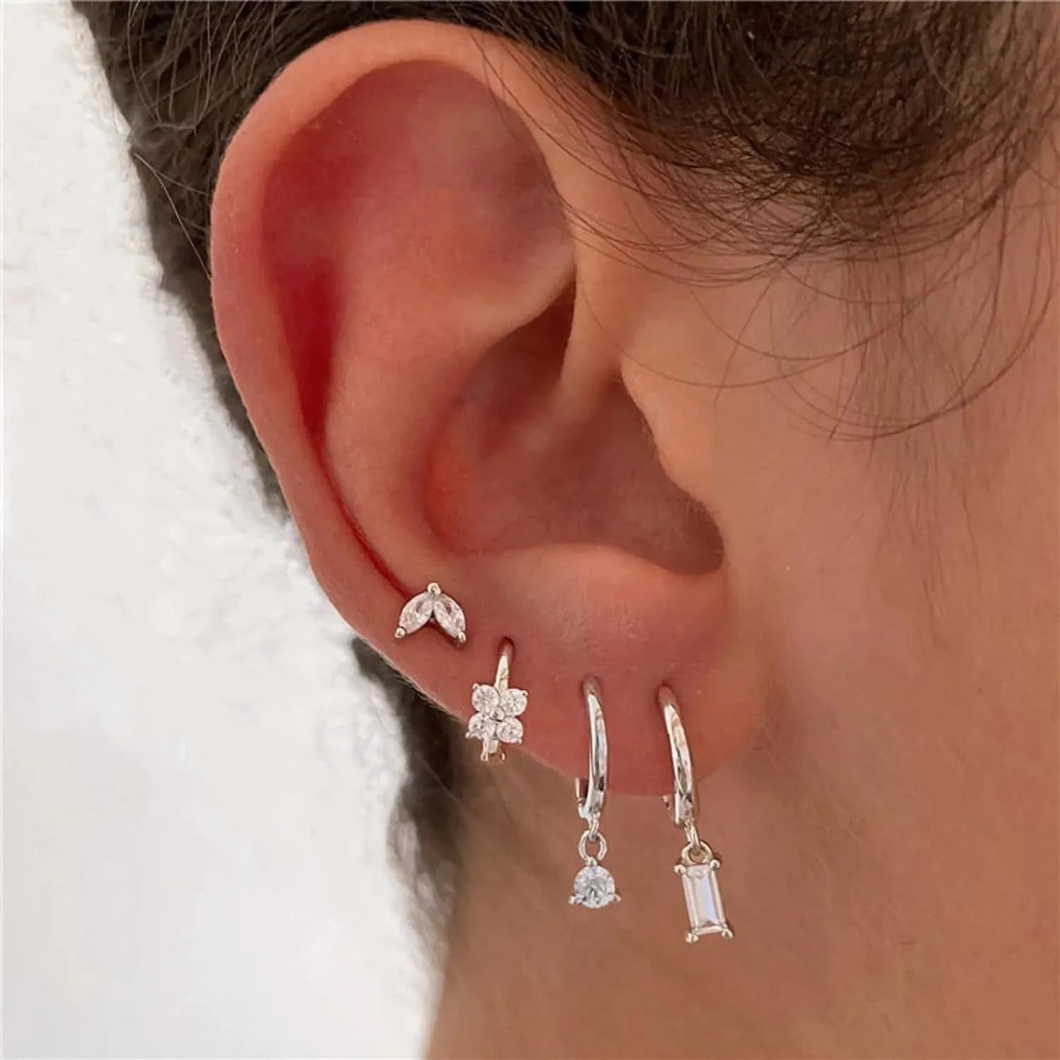 Geometric square zircon earrings set with star designs in gold or silver colours
