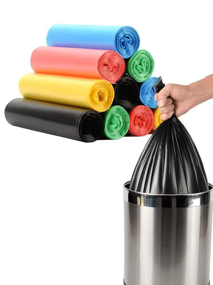 Roll of 200 thickened polyethylene bin bags measuring 50x60cm in black flat-mouth design
