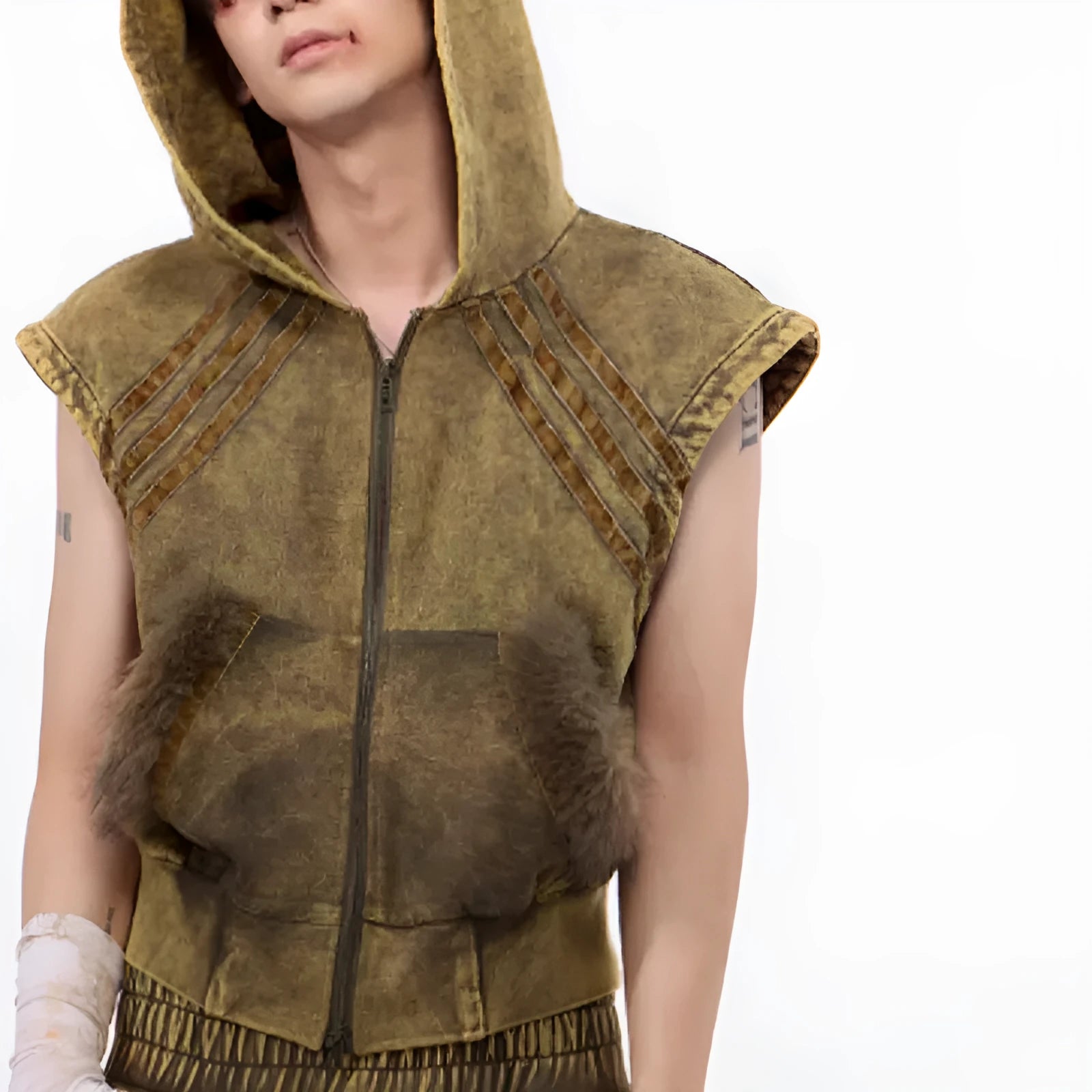 Korean style hooded sleeveless tank top and matching trousers set in washed fabric