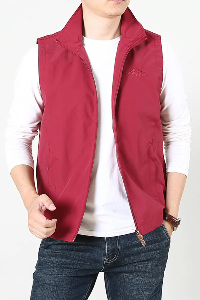 Men's thin loose-fit waistcoat vest in a solid colour with side seam pockets.