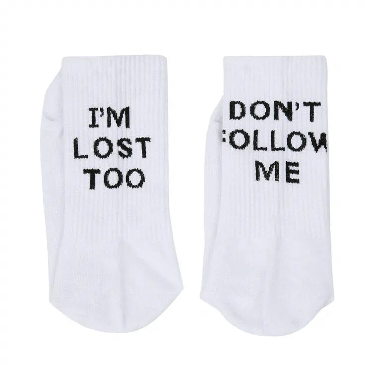 Cotton socks with English alphabet pattern in black and white, one size, breathable and sweat absorbing