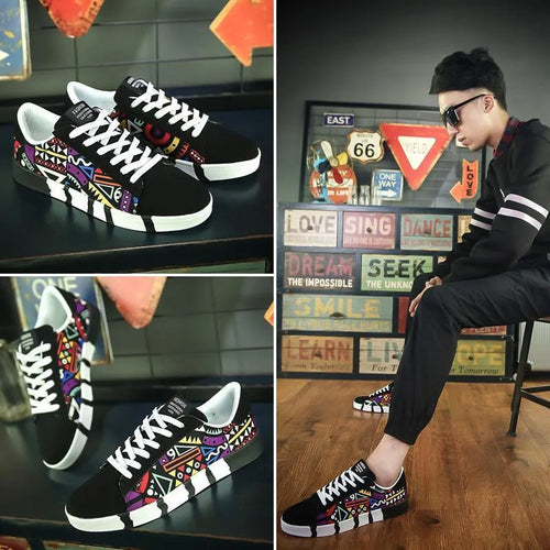 Canvas shoes for men with rubber sole in black available in sizes 39 to 44