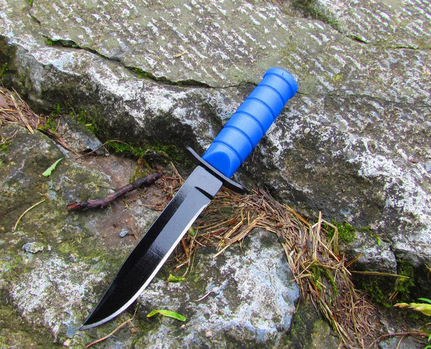 Stainless steel folding survival knife with 5.8cm blade and aluminium alloy handle in black