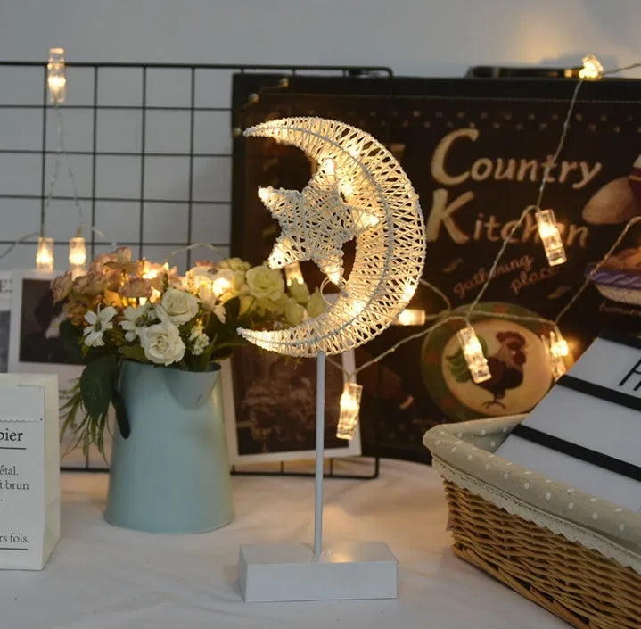 Rattan constructed LED table lamp with star-shaped design and flashing lights for room decoration