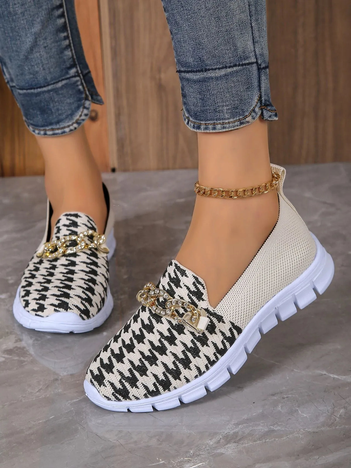 Women's casual houndstooth print chain mesh flat shoes with rubber sole and platform heel