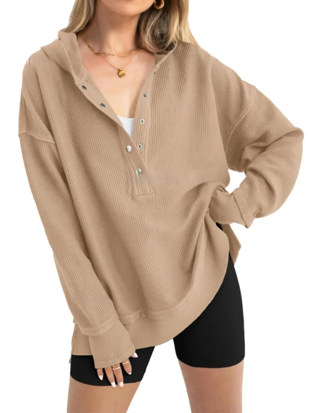 Women's loose raglan sleeve sweater in solid colour, polyester fabric, long sleeve pullover style