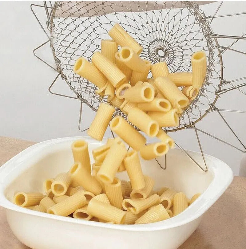 Stainless steel foldable deep fry basket with square grid design for kitchen use