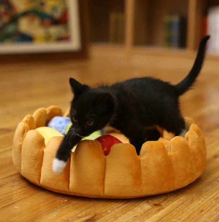 Fruit tart shaped pet bed cushion in cashmere for cats and dogs 42cm
