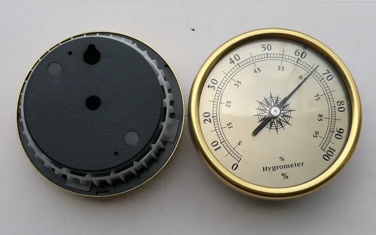 Aluminium analog thermometer and hygrometer with circular dial for indoor temperature humidity measurement
