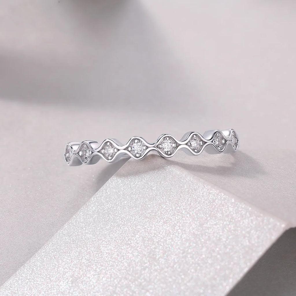 Moissanite wedding ring set S925 silver platinum-plated, under 0.1 carat, ring size 7, in gift box
