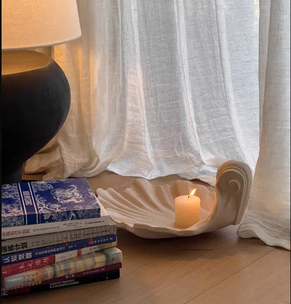 White resin simulation shell fruit plate decorative ornament with realistic seashell shape