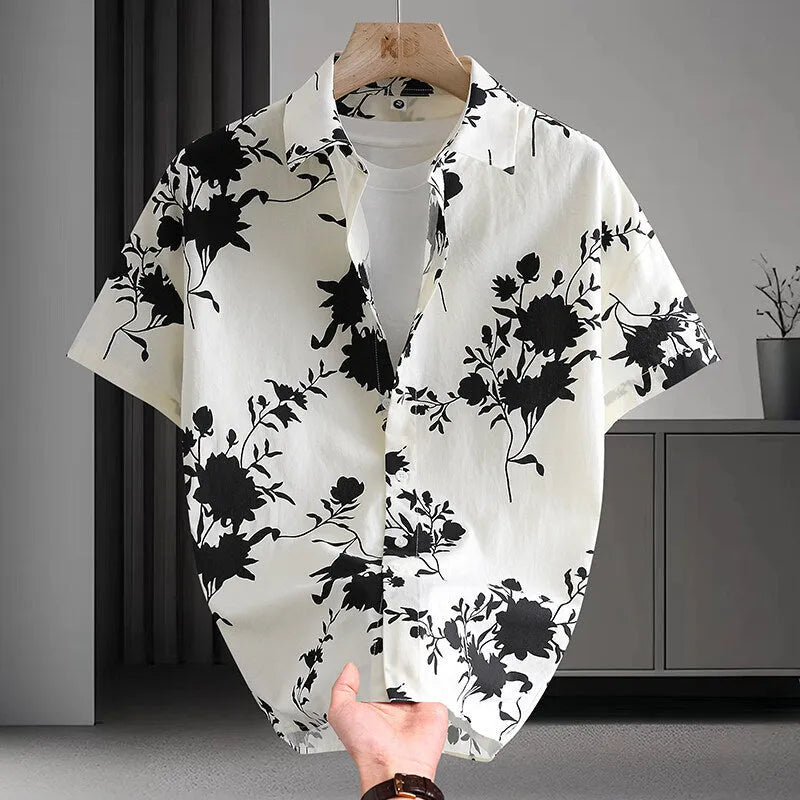 Men's short sleeve Hawaiian style shirt with floral print pattern in cotton fabric, cardigan style