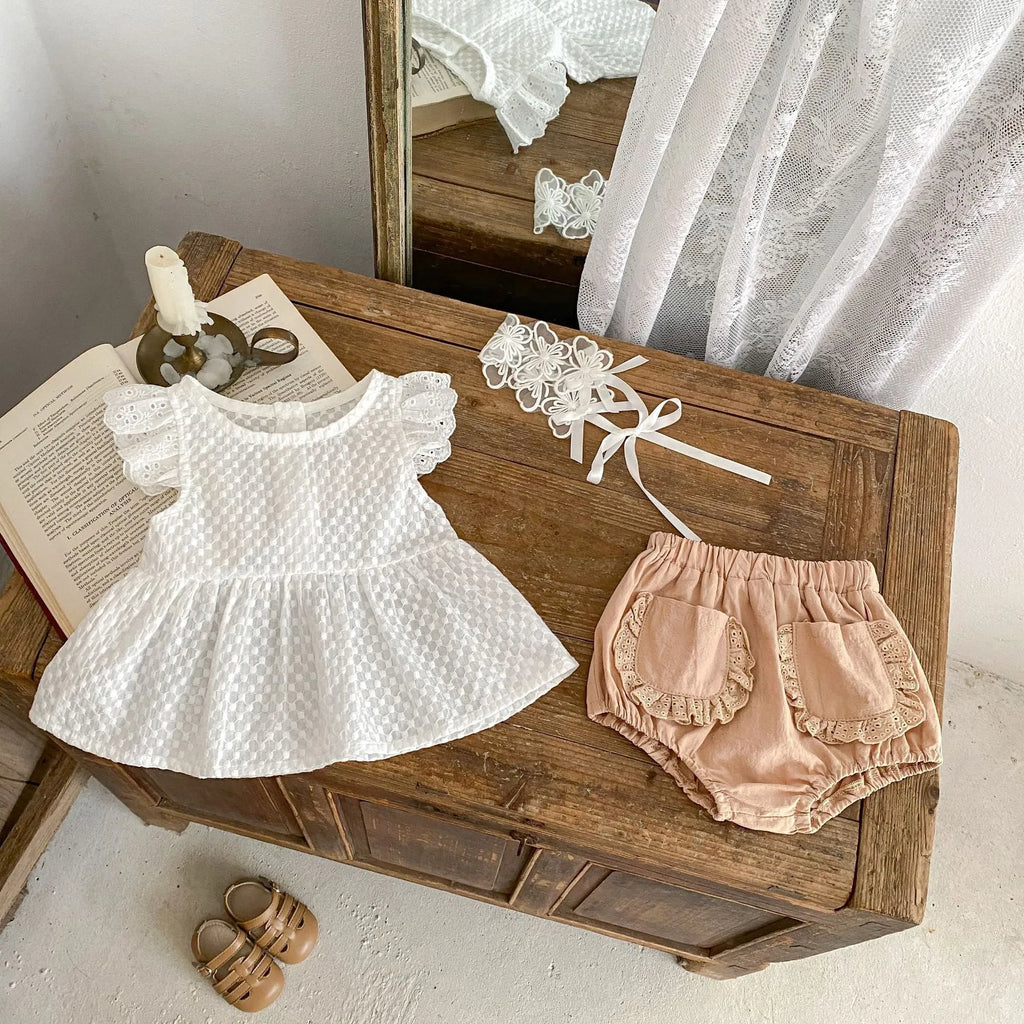 Baby girl flying sleeve top and bloomer shorts two-piece cotton set in creamy white with lace trim