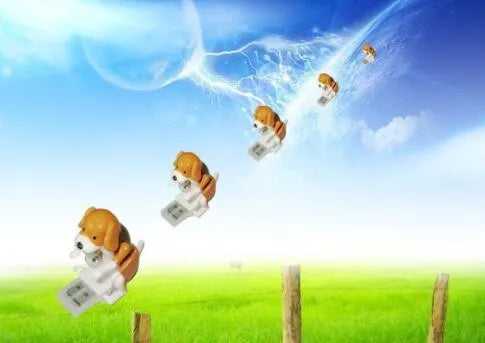USB dancing dog toy with animated wiggling motion, made from ABS plastic