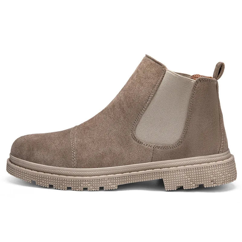 Gao Banglun slip-on retro boots for men, black colour, round toe, platform mid heel, side view