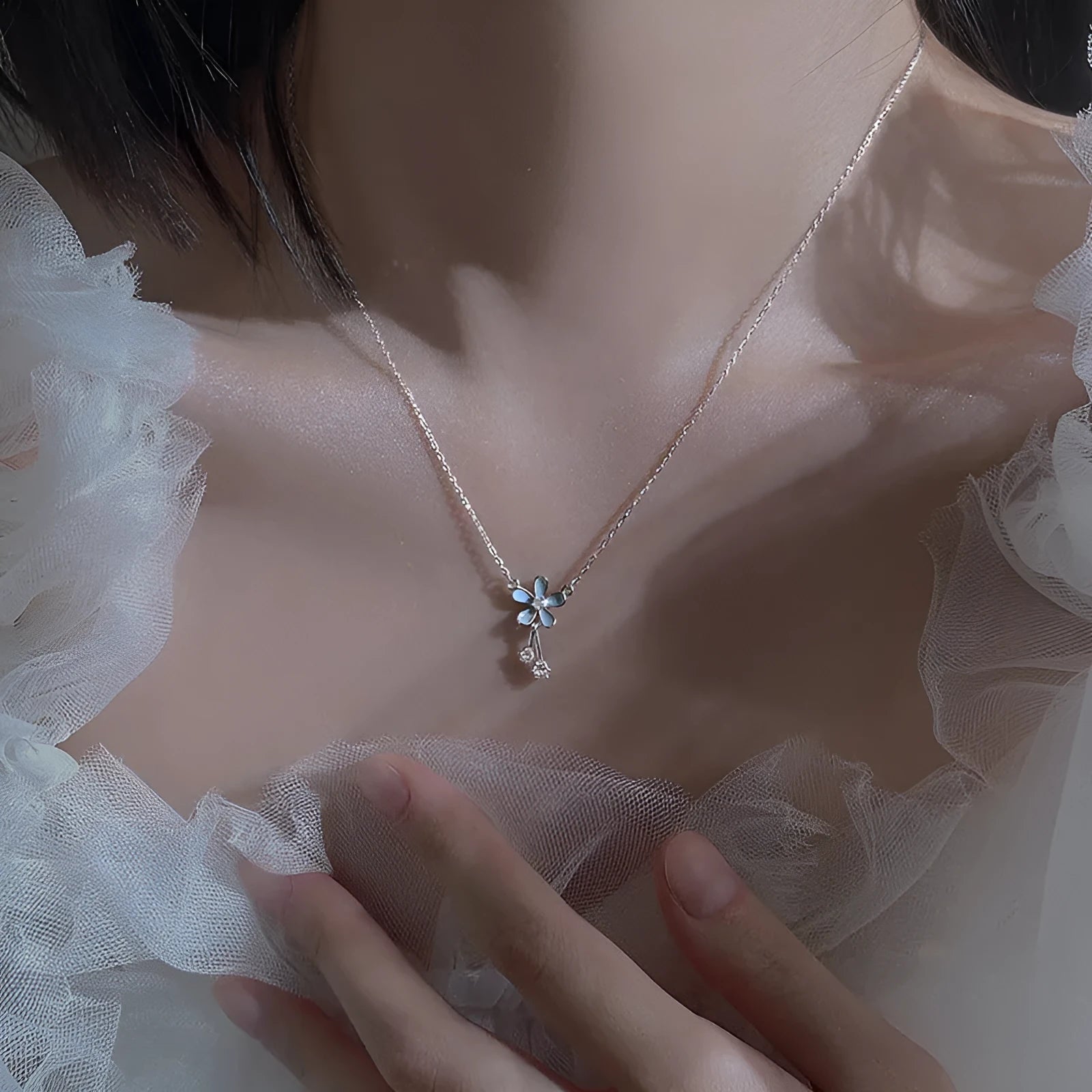 S999 pure silver flower pendant necklace with white nano anti-oxidation finish on cross chain